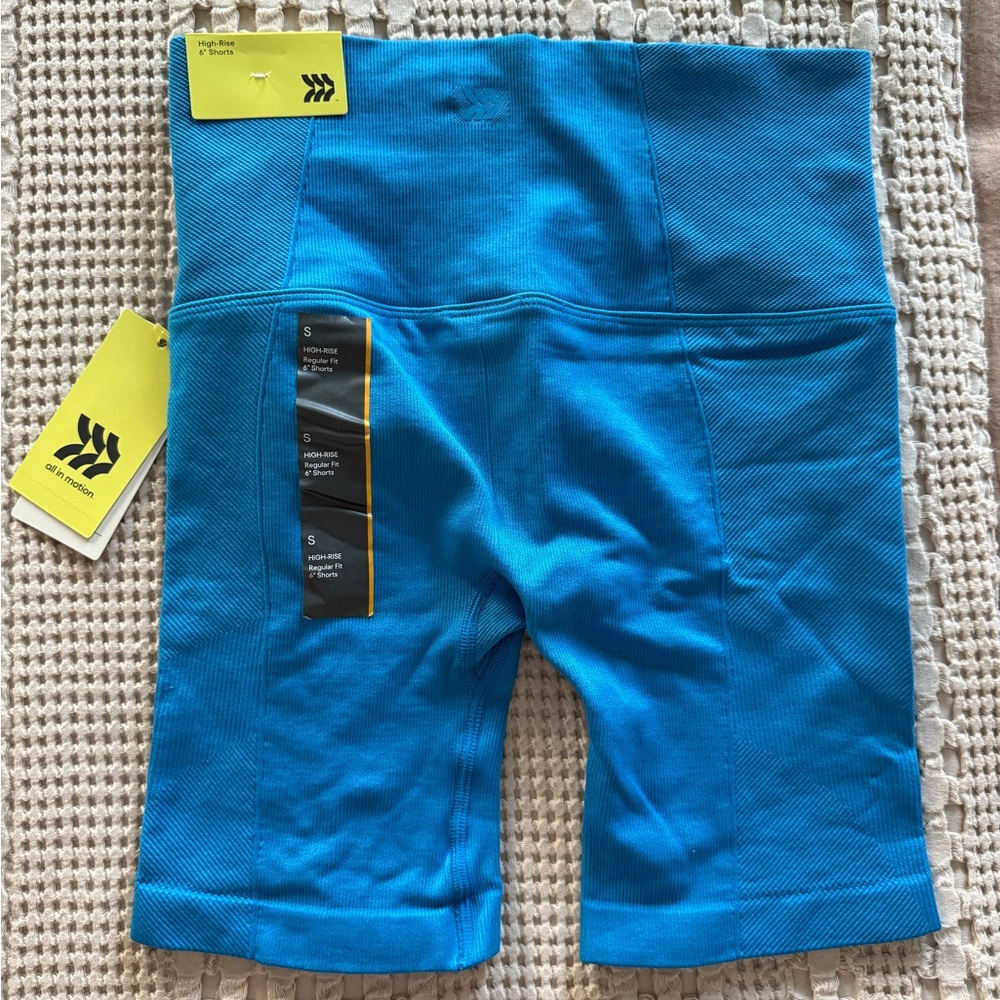 NEW All in Motion Women's Blue Seamless Bike Shorts - Picture 5 of 6